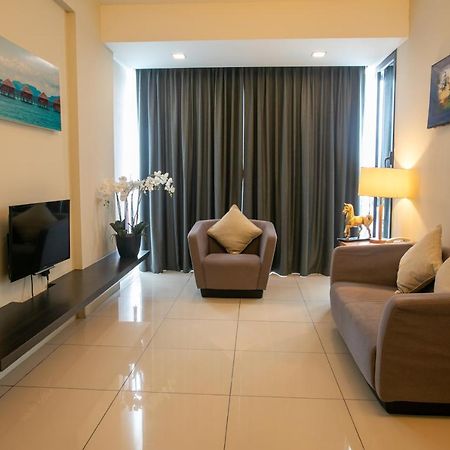 Sky Hotel Kota Kinabalu Dış mekan fotoğraf
