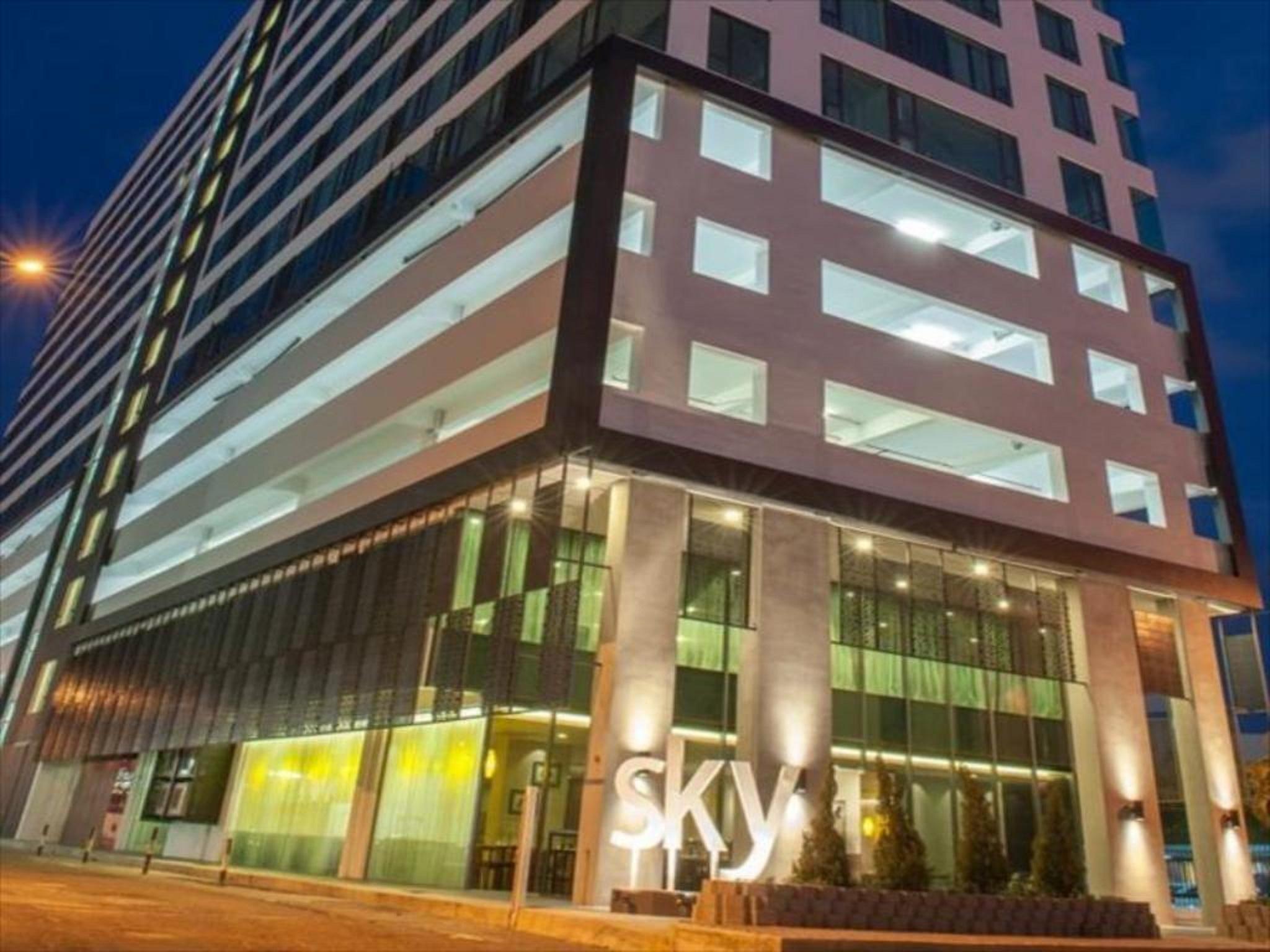 Sky Hotel Kota Kinabalu Dış mekan fotoğraf