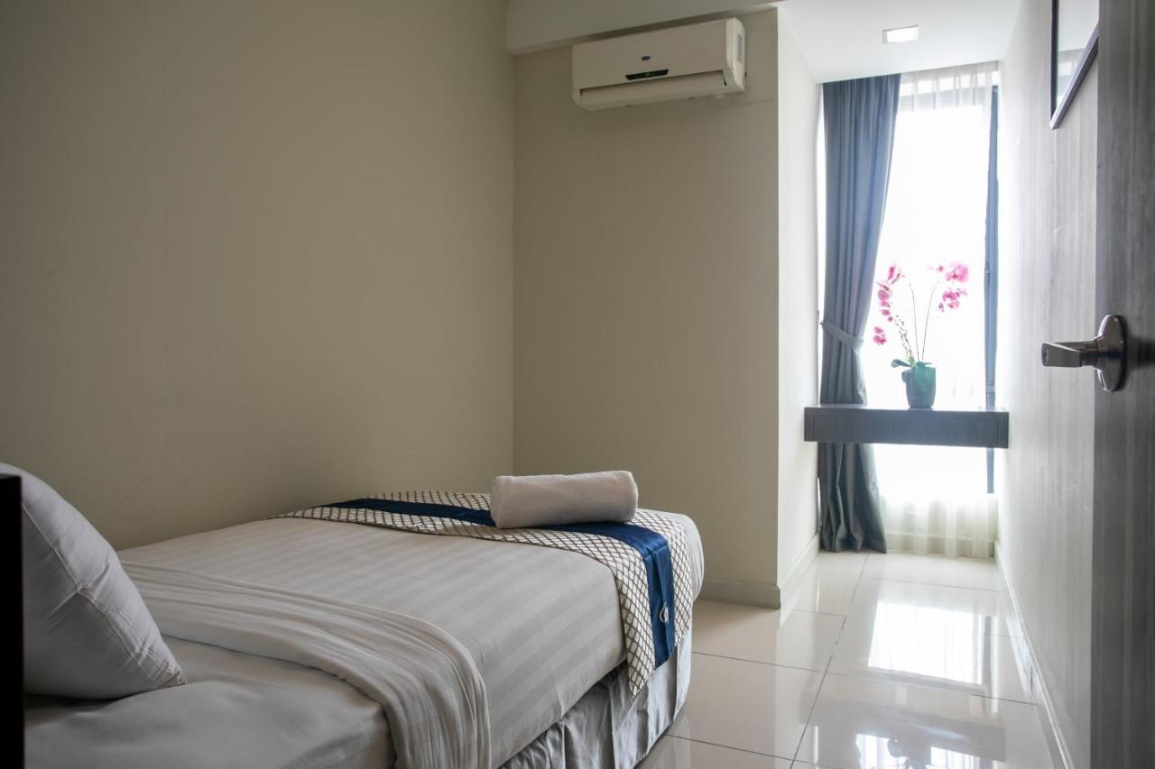 Sky Hotel Kota Kinabalu Dış mekan fotoğraf
