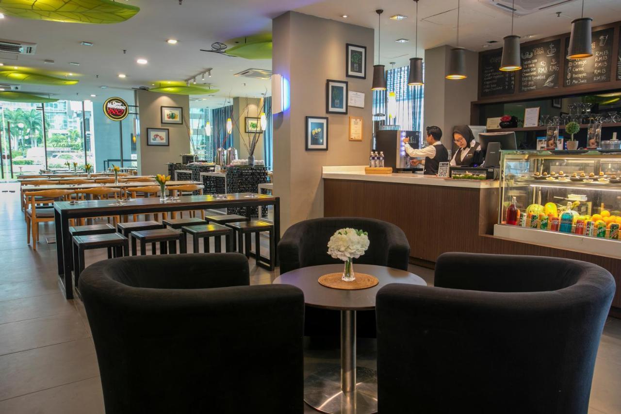 Sky Hotel Kota Kinabalu Dış mekan fotoğraf