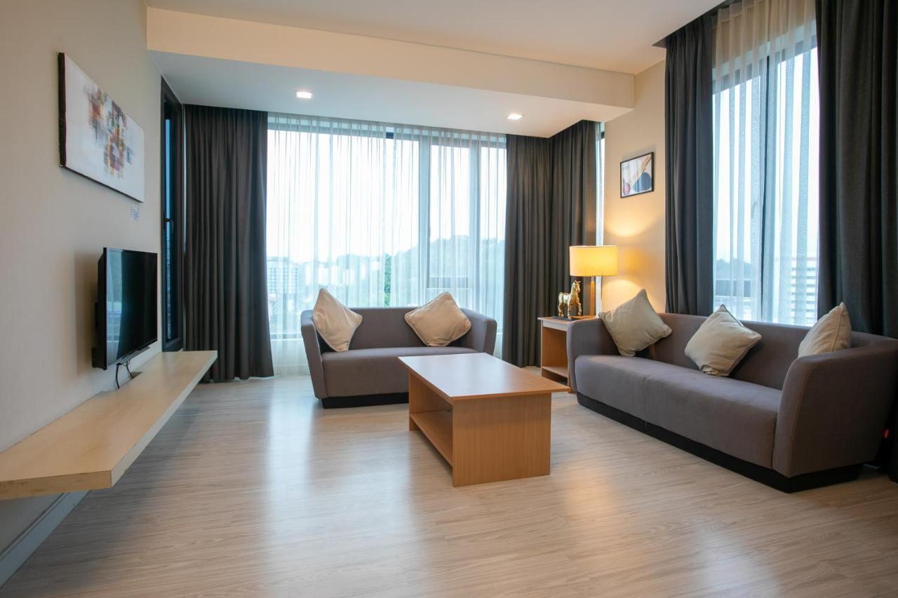 Sky Hotel Kota Kinabalu Dış mekan fotoğraf