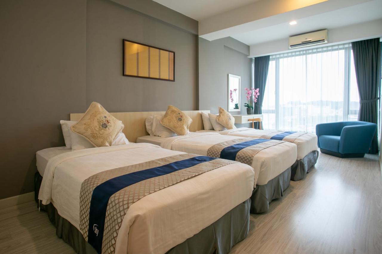 Sky Hotel Kota Kinabalu Dış mekan fotoğraf